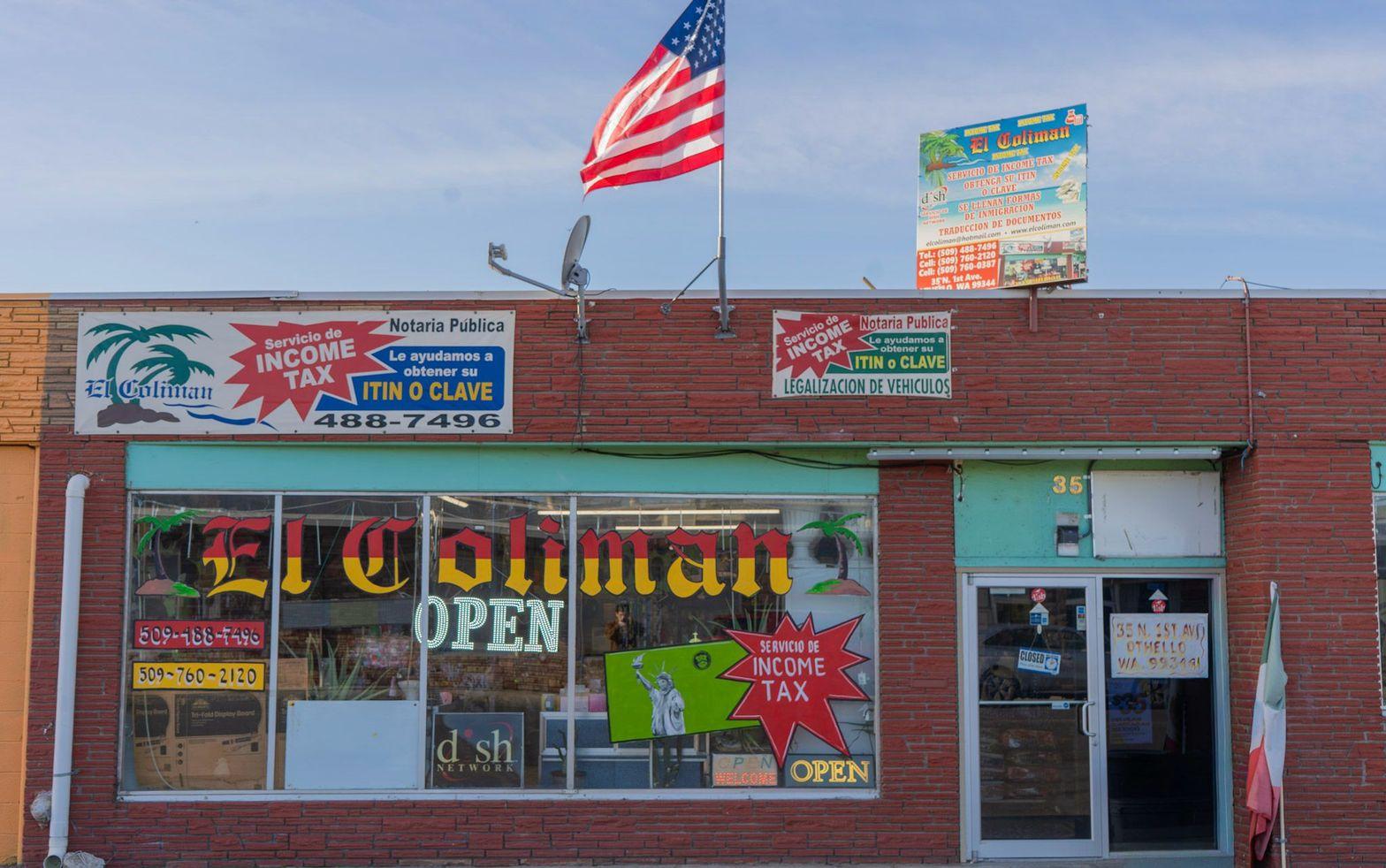 El Coliman storefront - 35 N 1st Ave, Othello WA
